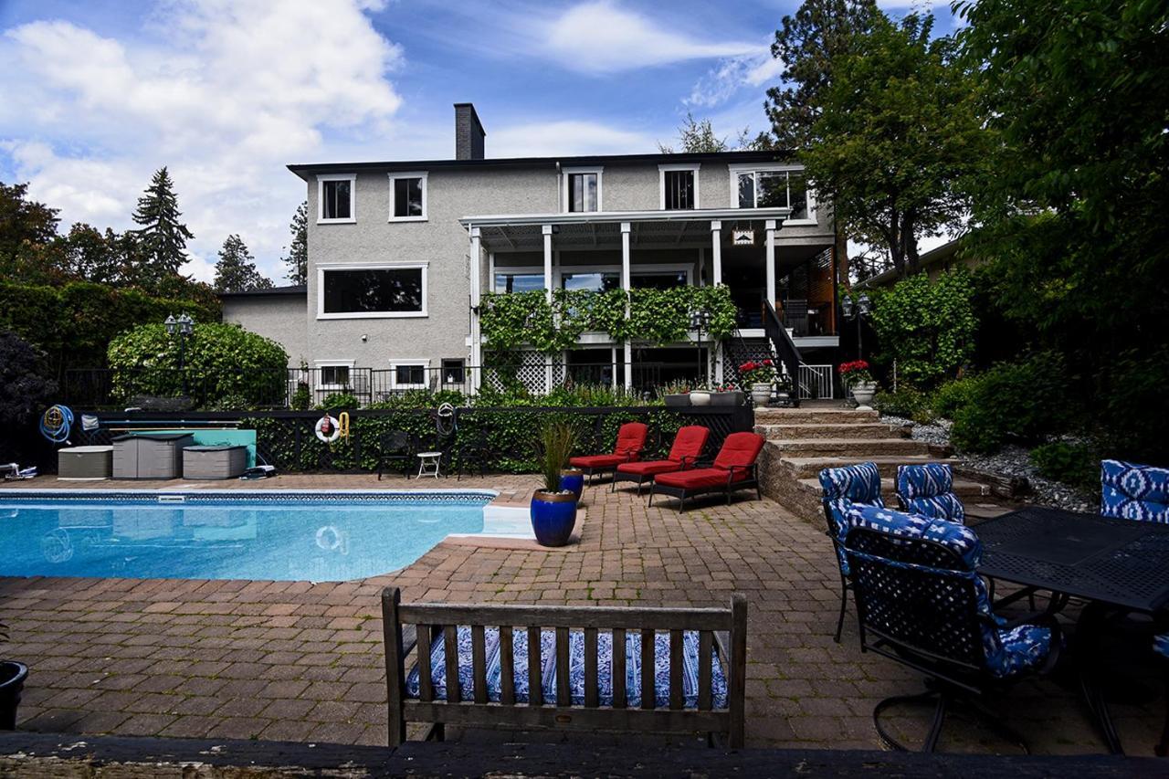 A Touch Of English B&B Kelowna Zewnętrze zdjęcie