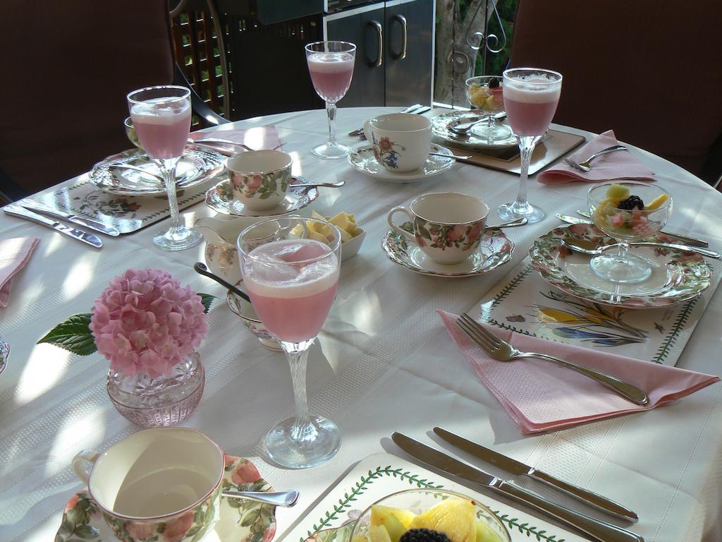 A Touch Of English B&B Kelowna Zewnętrze zdjęcie