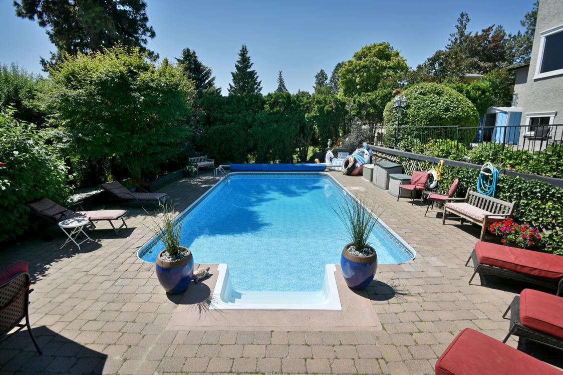 A Touch Of English B&B Kelowna Zewnętrze zdjęcie